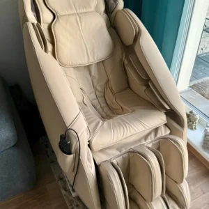 Kvalitné a elegantné masážne kreslo vhodné do salónu aj obývačky